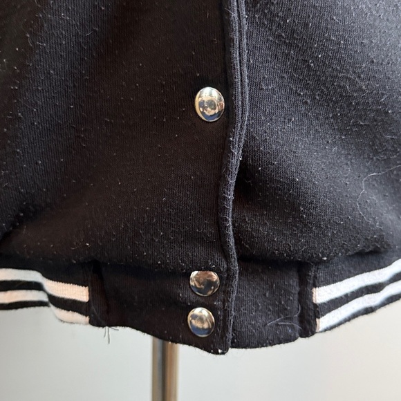 Game of Thrones Stark White Wolf Winter Is Coming Varsity Jacket Sz XL - Picture 3 of 10